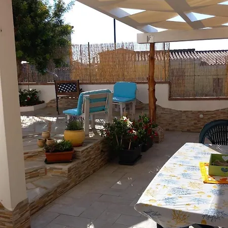 アパート Casa Silvia Relax Tra Budoni E San Teodoro タナウネッラ