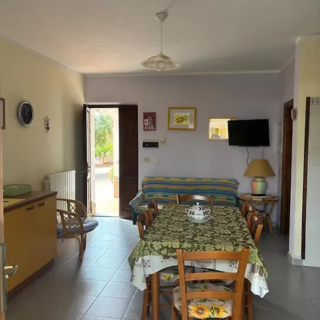 Casa Silvia Relax Tra Budoni E San Teodoro タナウネッラ
